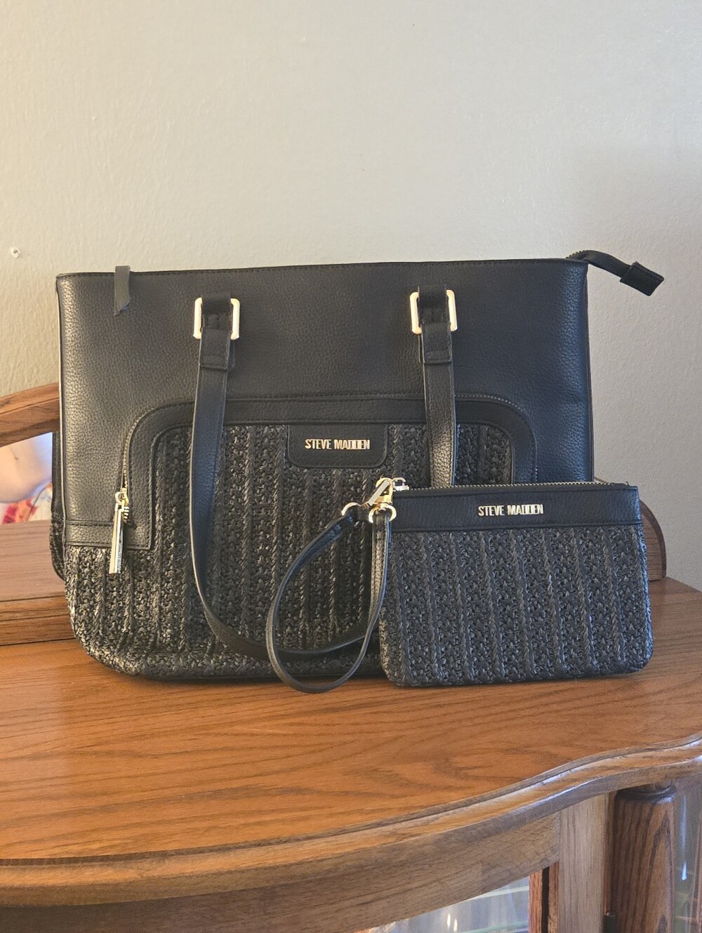 2pc Steve Madden Black Faux Leather & Woven Basketweave Tote Bag & Wristlet Set